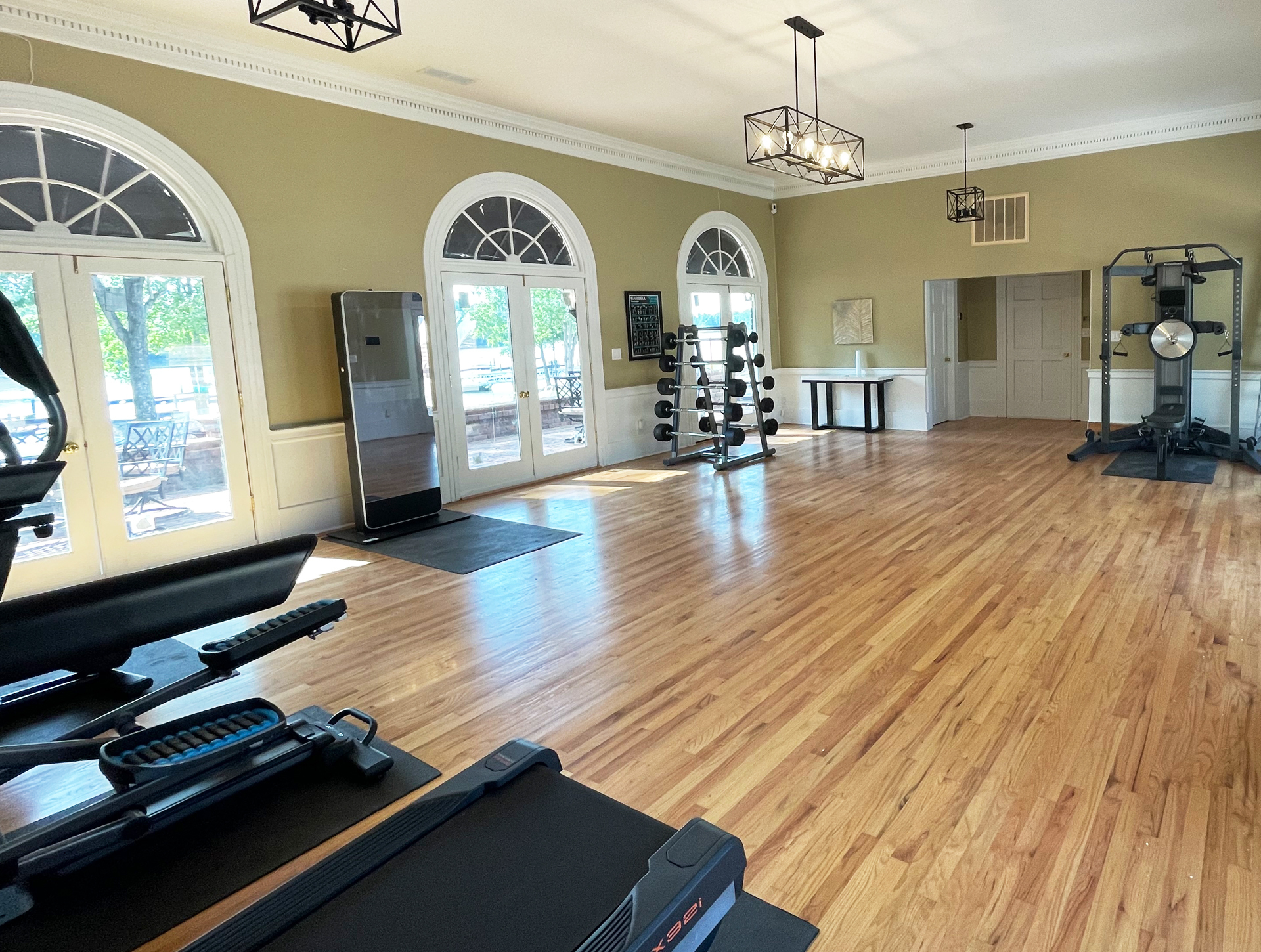 State-of-the-art Interactive Smart Gym