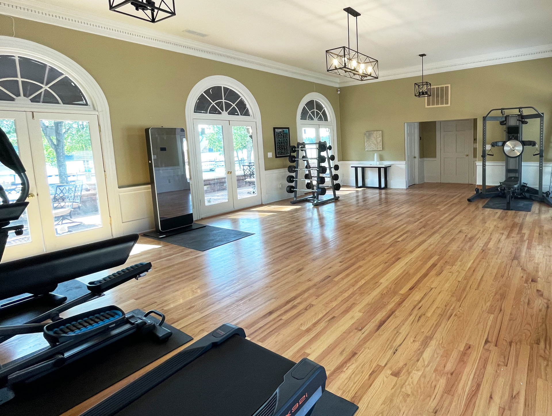 State-of-the-art Interactive Smart Gym